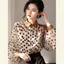 Áo sơ mi nữ cao cấp phong cách Hong Kong, họa tiết chấm bi retro với chất liệu voan nhẹ nhàng