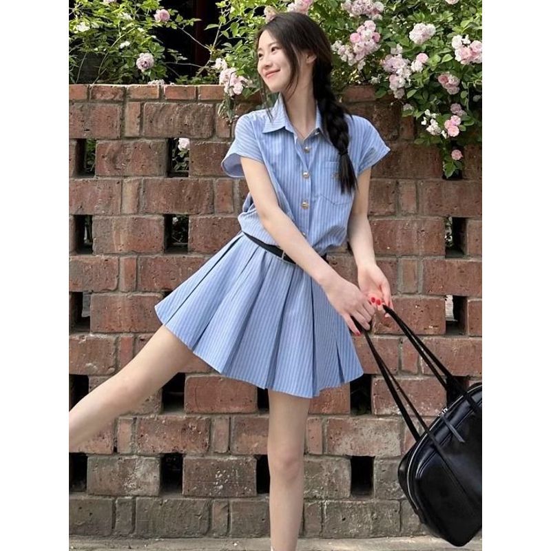 Váy sơ mi ngắn tay xếp ly phong cách Hàn Quốc, phù hợp mùa hè