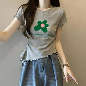 Áo thun ngắn tay nữ style Hàn Quốc, thiết kế độc đáo, form slim-fit