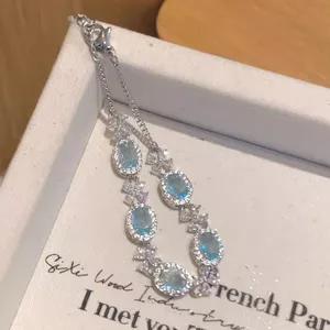 Vòng tay muối biển xanh zircon thoáng mát, tinh tế và sang trọng