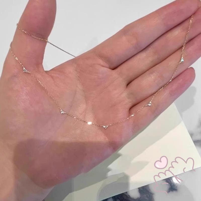 Vòng cổ trái tim bạc 925 với đá zircon lấp lánh, phù hợp làm phụ kiện thời trang