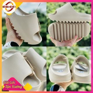 "Dép bánh mì đúc nguyên khối siêu nhẹ, siêu êm, nhiều màu sắc, đầy đủ kích thước cho cả nam và nữ."