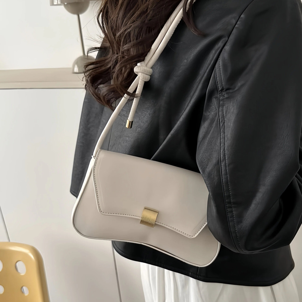 2026 Phong Cách Mới Baguette Túi Cao Cấp Nách Nữ Retro Túi Xách Thời Trang Cô Gái Một Vai Messenger Túi Vuông Nhỏ