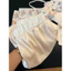 Bộ Pyjama lụa trắngpeek & play, họa tiết cánh bướm, phù hợp nữ giới, mát mịn và không gây kích ứng.