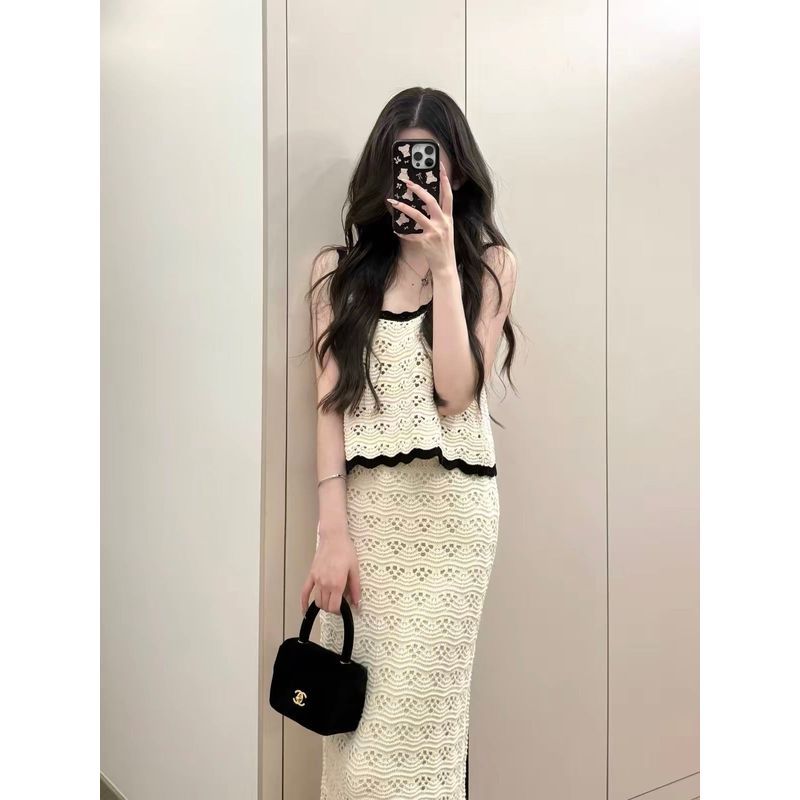 K Dệt Kim Phù Hợp Với Tính Khí Pháp Châu Âu Mỹ Tương Phản Màu Sắc Phù Hợp Với Rỗng Camisole Váy Mùa Hè Thời Trang Hai Mảnh Phù Hợp Với
