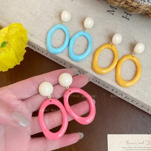 Bông tai hình tròn nhiều màu sắc, thiết kế bãi biển, phù hợp phong cách ngày lễ