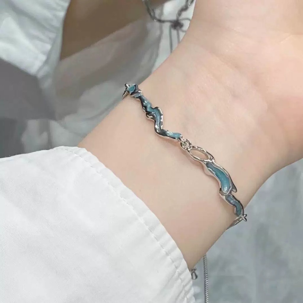 Vòng tay nơ hoa anh đào Zircon màu hồng, tinh tế và cao cấp - Quà tặng hoàn hảo cho bạn bè