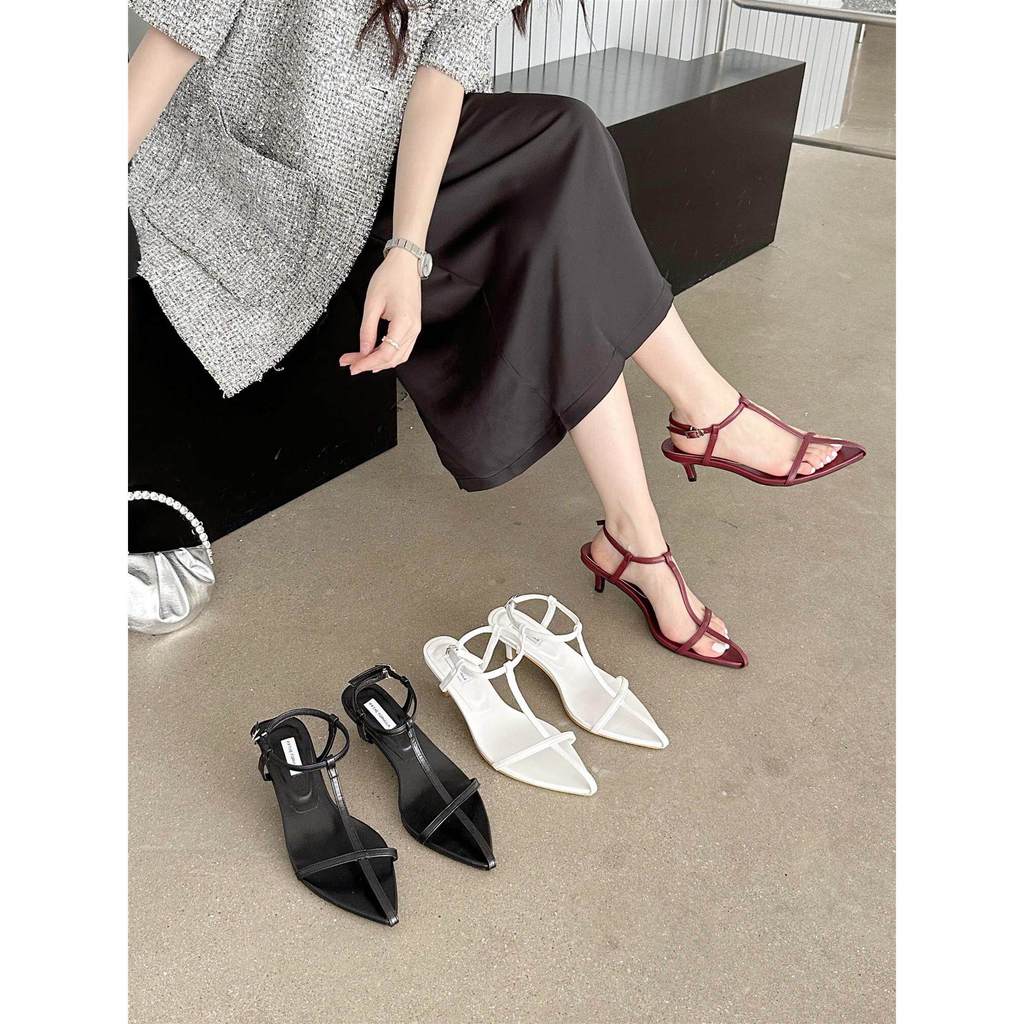 TT Phiên Bản Hàn Quốc Mũi Nhọn Dây Đeo Mỏng Dép Da Thật Đế Bằng Dây Đeo Khóa Đế Bằng Giày La Mã Phù Hợp Với Giày Nữ Sang Trọng