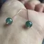 Nhẫn xanh bông tai hạt tròn, thiết kế thanh lịch và tươi đẹp