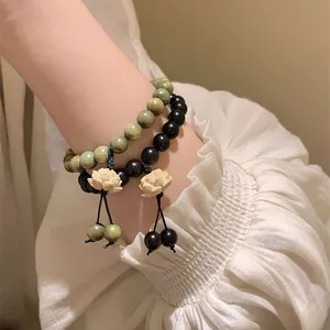 Vòng tay gỗ đàn hương xanh đen họa tiết hoa sen, thiết kế sang trọng, phù hợp thời trang