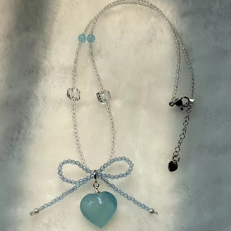 Vòng cổ aquamarine tự nhiên hình trái tim