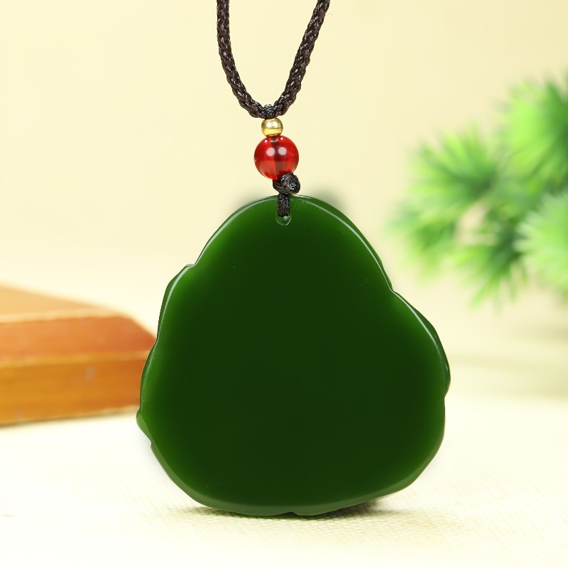 Mặt dây chuyền đá tự nhiên phong cách dân tộc với hình tượng Maitreya mới lạ
