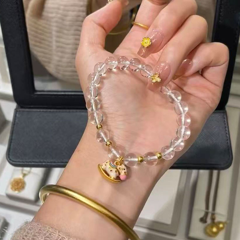 Vòng tay Mặt Dây Chuyền Pony Trong Suốt - Mang Lại May Mắn Và Thịnh Vượng