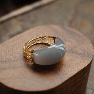 Nhẫn nữ Hetian Yu màu tím có hoa giả, thiết kế cao cấp phong cách Trung Hoa, phù hợp với ánh sáng sang trọng, kích cỡ ngón tay 26.1.5 - CEQ