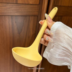 Thìa súp silicon miệng rộng màu vàng Thực phẩm chịu nhiệt độ cao Thìa lớn