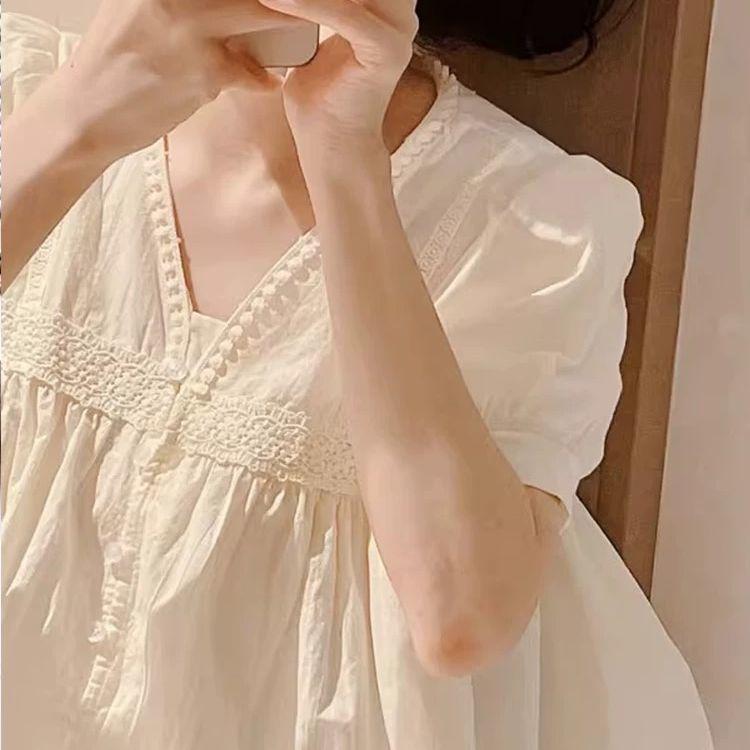 Áo sơ mi nữ cổ chữ V màu trắng, tay phồng xinh xắn, phù hợp mùa hè - Giảm giá sốc!