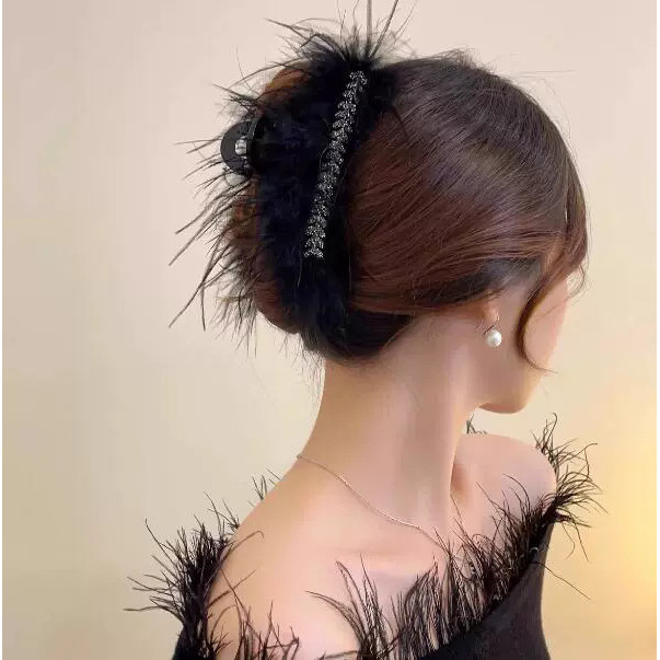 Phong Cách Mới Bán Sang Trọng Kim Cương Giả Lông Vũ Kẹp Tóc Nữ Ánh Sáng Sang Trọng Cao Cấp Niche Thiết Kế Lấy Kẹp Lông Đen Cá Mập Kẹp Mũ Đội Đầu