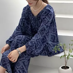 Bộ đồ ngủ nữ dài tay mỏng, cỡ lớn dáng rộng, phù hợp mặc trong nhà và ra ngoài