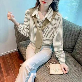 Áo sơ mi sọc dọc hai mảnh mùa xuân 2025 thanh lịch, thời thượng với thiết kế rời ve áo sang trọng dài tay.