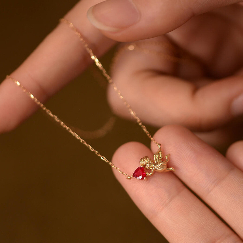 Vòng cổ thiên thần hình trái tim Zircon đỏ dát