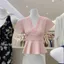Áo thun ngắn tay cổ chữ V cotton, phù hợp xuân thu, tạo form body thon gọn