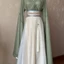 Cổ Điển Phong Cách Hanfu Với Thiết Kế Eo Hẹp, Nút Áo Và Tua Rua Sáng Tạo