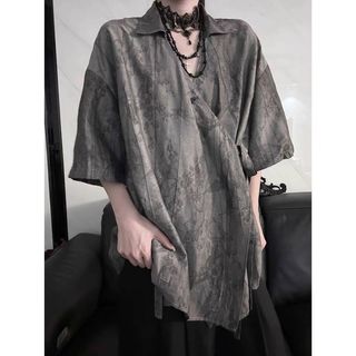 Áo sơ mi nhuộm cà vạt dáng rộng phong cách cổ điển, phù hợp cho cả nam và nữ