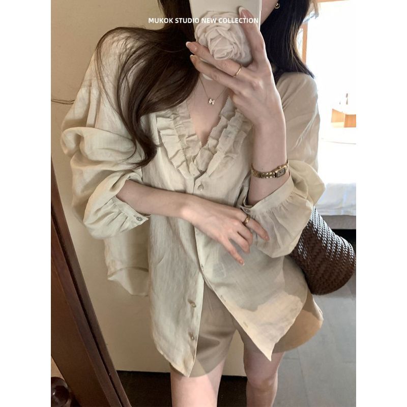 Áo sơ mi nữ cổ chữ V phong cách nhẹ nhàng kiểu Pháp, chất liệu mỏng mát, phù hợp mùa hè