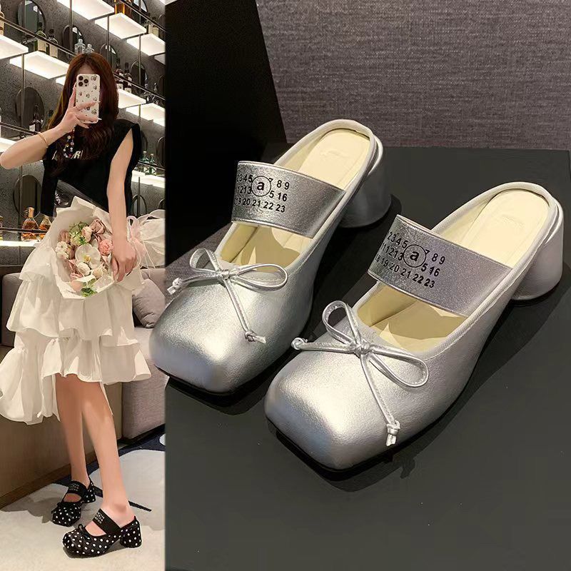 ✨Spot】Giày Mary Jane nữ cùng Jennie đốm trắng phong cách Hàn,đế cao6cm tăng chiều cao,hot trend 2026