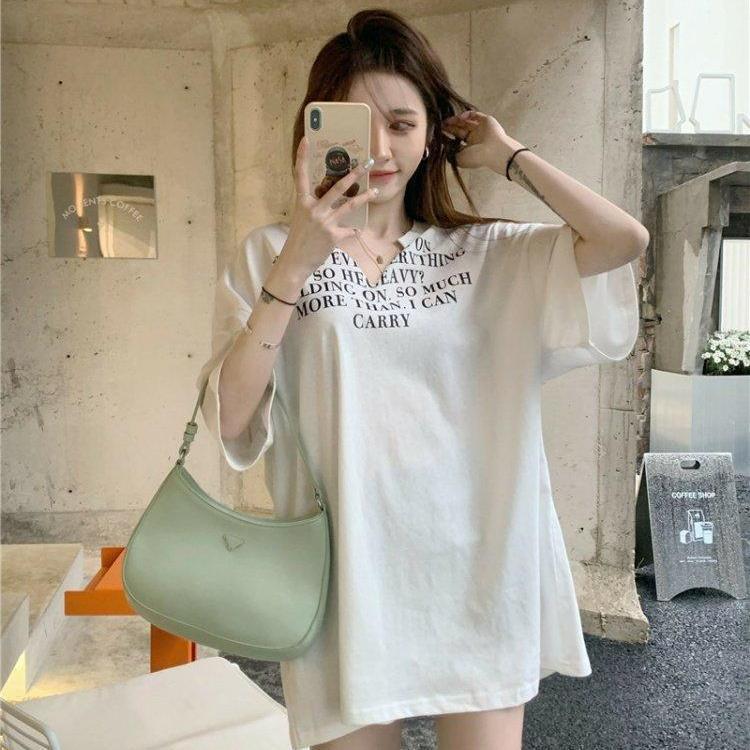 [Hàng mới về] Fat mm1-150kg Áo thun ngắn tay cổ chữ V màu đen dành cho nữ Mùa hè Phong cách mới Âu Mỹ dáng rộng Quần áo hàng đầu cỡ lớn