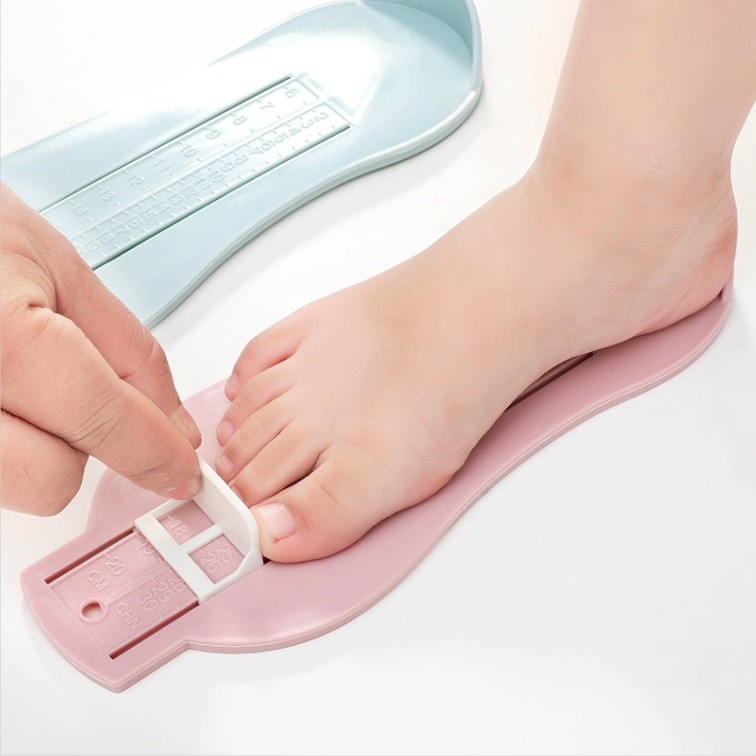 Thước Đo Bàn Chân Cho Bé Chọn Size Giày Dép Chuẩn Chính Xác Tiện Lợi Cao Cấp DouDou A18