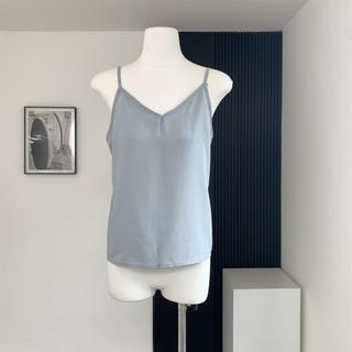 Cổ xoay Áo sơ mi voan kẻ sọc phối ren, màu xanh kèm áo camisole đơn giản sang trọng cho ngày hàng ngày năm 2026