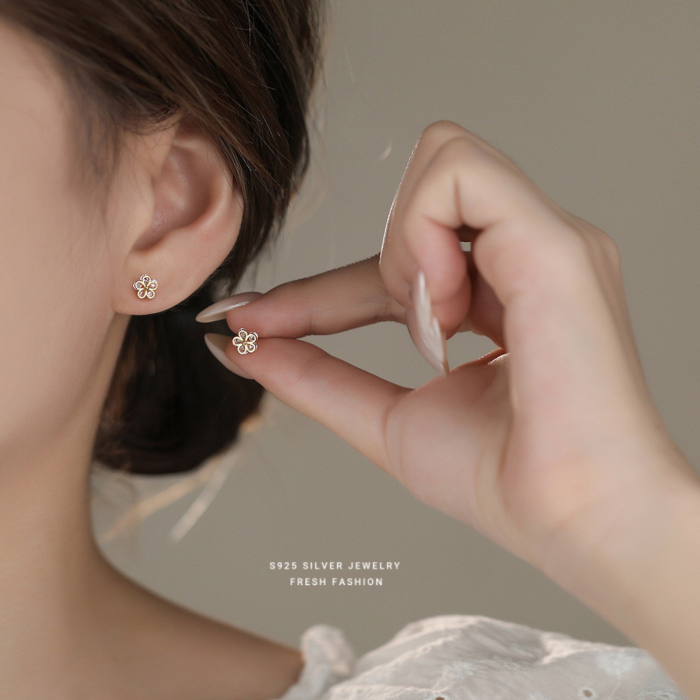 Bông tai hoa zircon đơn giản bạc s925