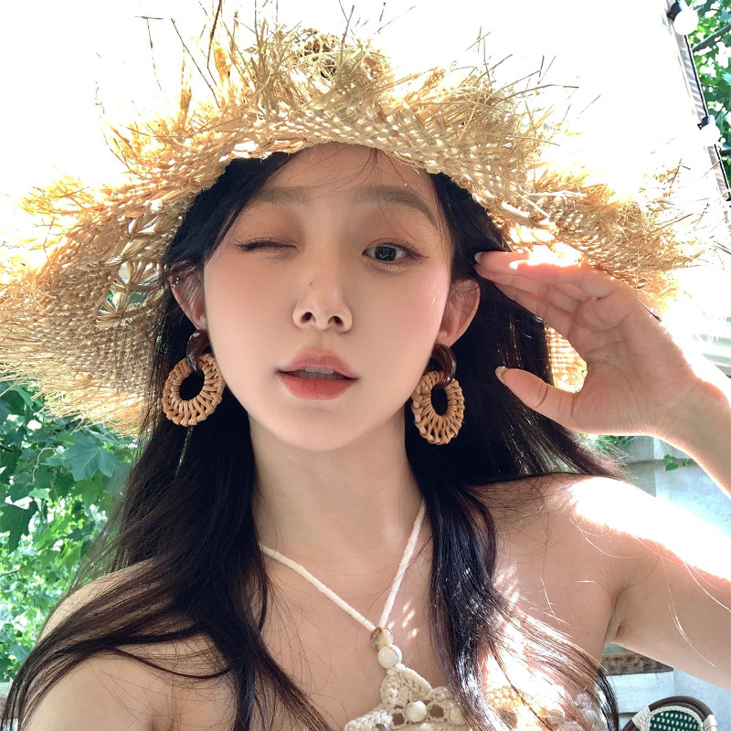 Bông tai hình tròn dệt mây tre phong cách Bohemian, phù hợp cho kỳ nghỉ và mùa hè