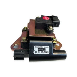 Thích hợp cho Changfeng Mitsubishi Cheetah Pajello V31 Raider Black King Kong Cuộn dây đánh lửa 4G64 Gói điện áp cao MD338169