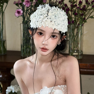 Băng đô handmade phong cách Retro với nửa vòng hoa trắng