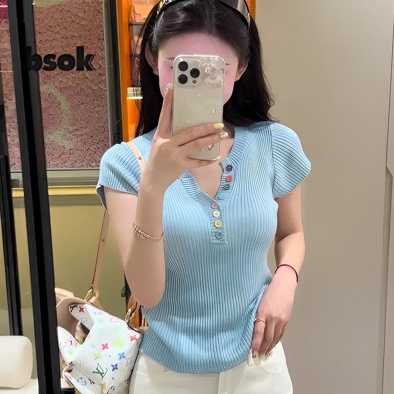 Áo Thun Nữ Tay Ngắn Cổ Nút Nửa Mở Nhiều Màu Sắc - Hàng Mới
