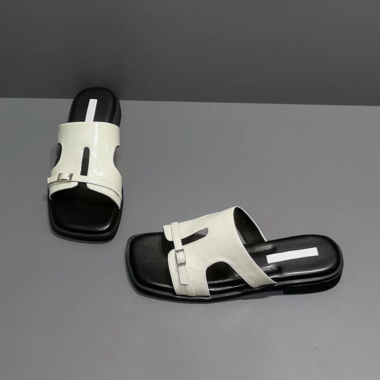 Phong Cách Hàn Quốc Mũi Vuông Giày Sandal Nữ Khóa Đế Mềm Thoải Mái Chống Trơn Trượt Chống Mài Mòn Bên Ngoài Dép Mùa Hè Nhà Máy Giá Bán Buôn