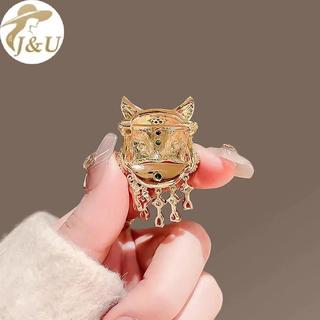 JU Bộ Thời Trang Retro Phong Cách Trung Hoa Năm Mới với Hoạ tiết Sư Tử Khiêu Vũ và Thổ Cẩm Tinh Tế