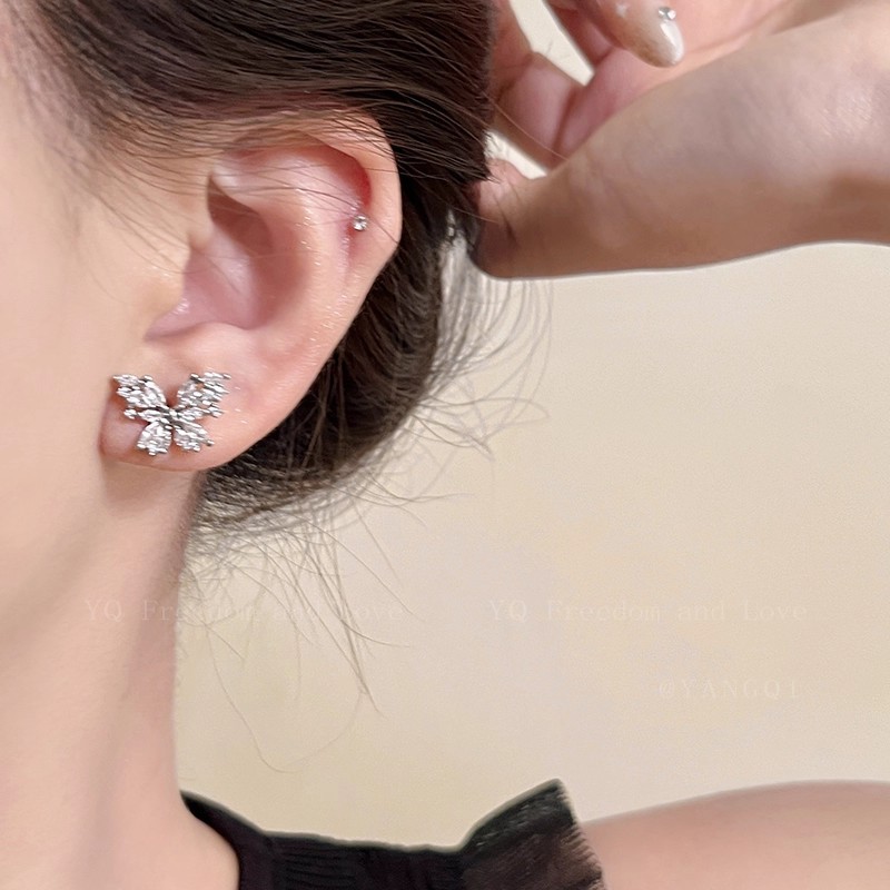 Bông Tai Bướm Zircon Bạc Nữ Nhỏ Tinh Tế Phong Cách Độc Đáo