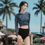Đồ bơi hai mảnh tay dài in hình, phù hợp cho kỳ nghỉ biển