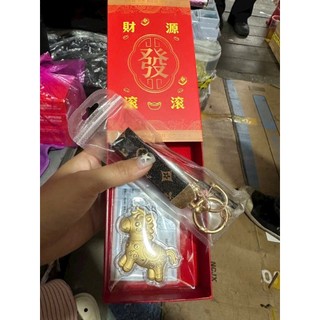 [hỏa tốc hcm]Móc khoá charm ngựa vàng 2026 có hộp và giấy kd thẻ- mang lại tài lộc, may mắn - Phụ kiện trang trí ANGI