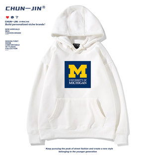 Áo khoác Michigan Wolverines dài tay unisex cho nam, phù hợp sinh viên với thiết kế cổ điển.