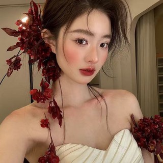 Mũ đội đầu màu đỏ phong cách Trung Hoa cho cưới hỏi với sườn xám