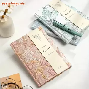 Sổ tay bìa cứng FAVORITEGOODS, Sách tài khoản tay bìa vàng A5, Giấy dày hình Lily dập nổi sáng tạo để viết phác thảo