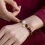Vòng tay giả cinnabar phong cách Trung Hoa, phụ kiện thời trang