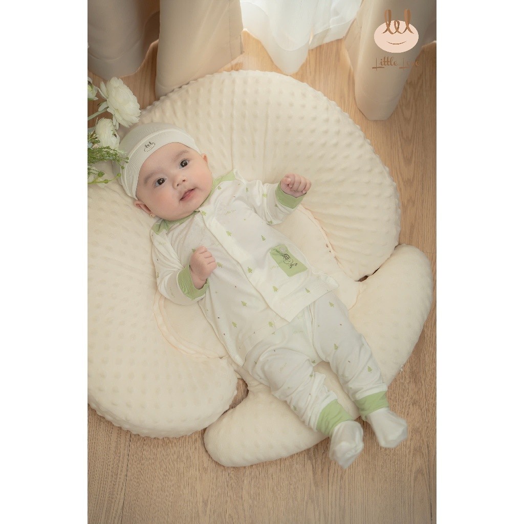 Bộ sơ sinh dài tay mỏng chất liệu smoothy [Mềm, co dãn tốt] Lil little love (D25SCT01)tặng sét mũ bao tay chân tay Hoặc