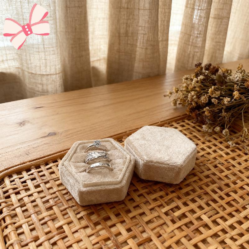 Hộp đựng nhẫn trang sức nhung, Hộp nhẫn lục giác 3 khe Hộp đựng nhẫn cổ điển để cầu hôn đám cưới đính hôn (hộp chỉ)