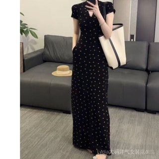 Quần áo nữ cỡ lớn với váy mùa hè thoáng mát, cổ áo sang trọng và form slim-fit