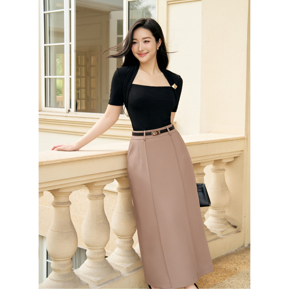 Áo thun nữ ELLA DORA thiết kế cổ vuông đính tag thanh lịch sang trọng 3 màu ĐỎ/ĐEN/NAVY [AT76]